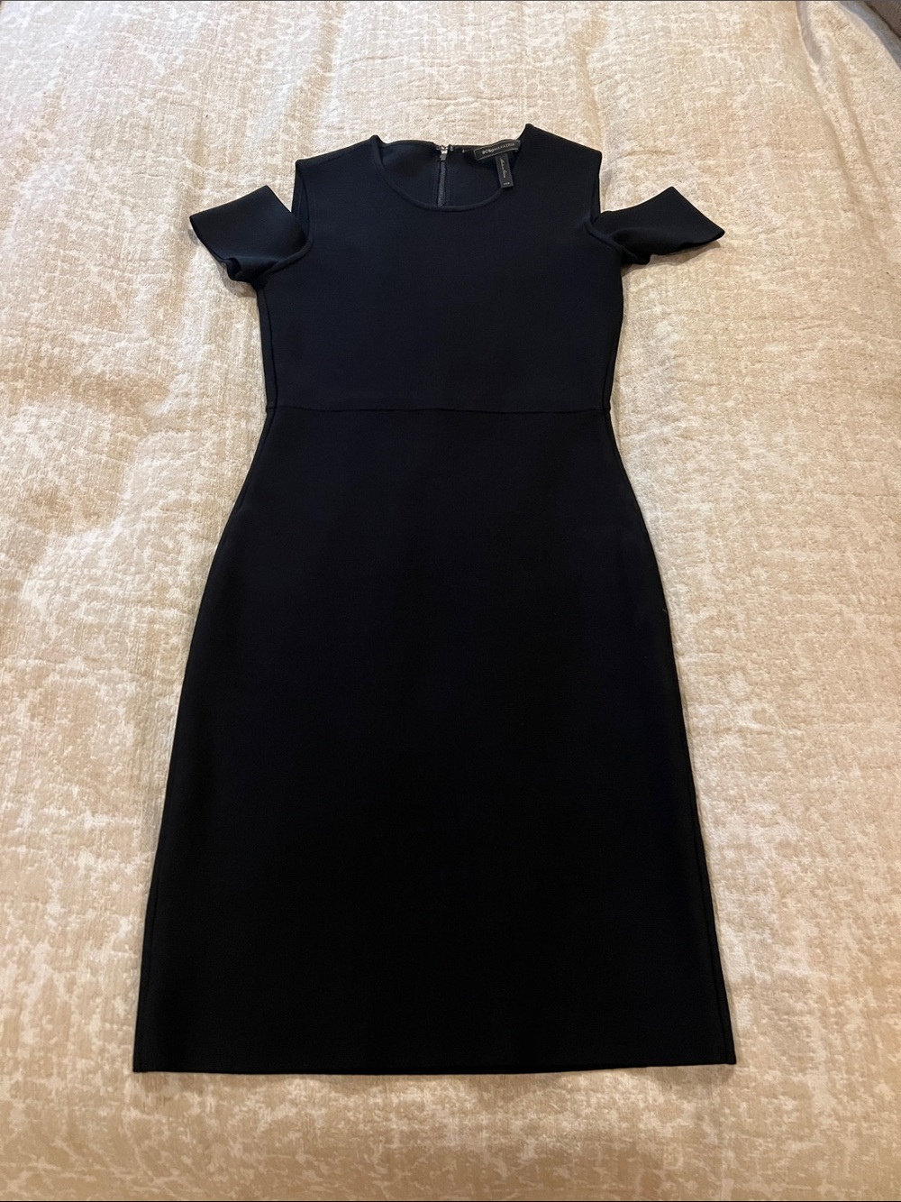 BCBGMaxAzria Black Cold-Shoulder Midi Sheath Dress